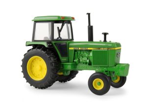 Ertl , John Deere , Ertl 45921, modeltractor,1:32