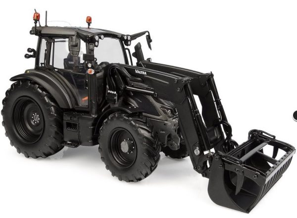 Universal Hobbies, Valtra ,UH6746, modeltractor, 1:32